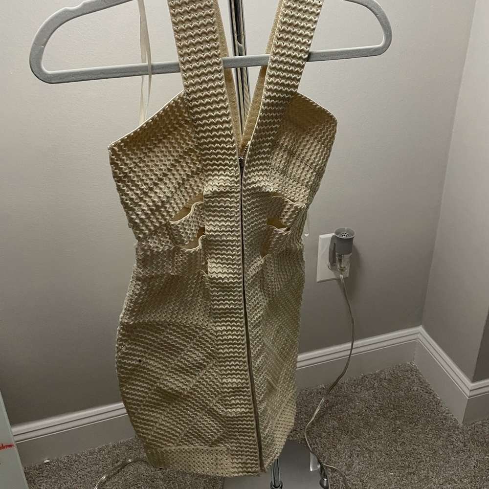 Women’s cream stretchy fitted  bandage dress Sz S